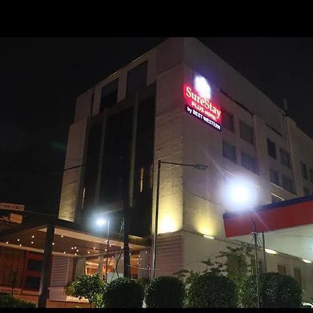 Surestay Plus Hotel By Best Western Indore Buitenkant foto