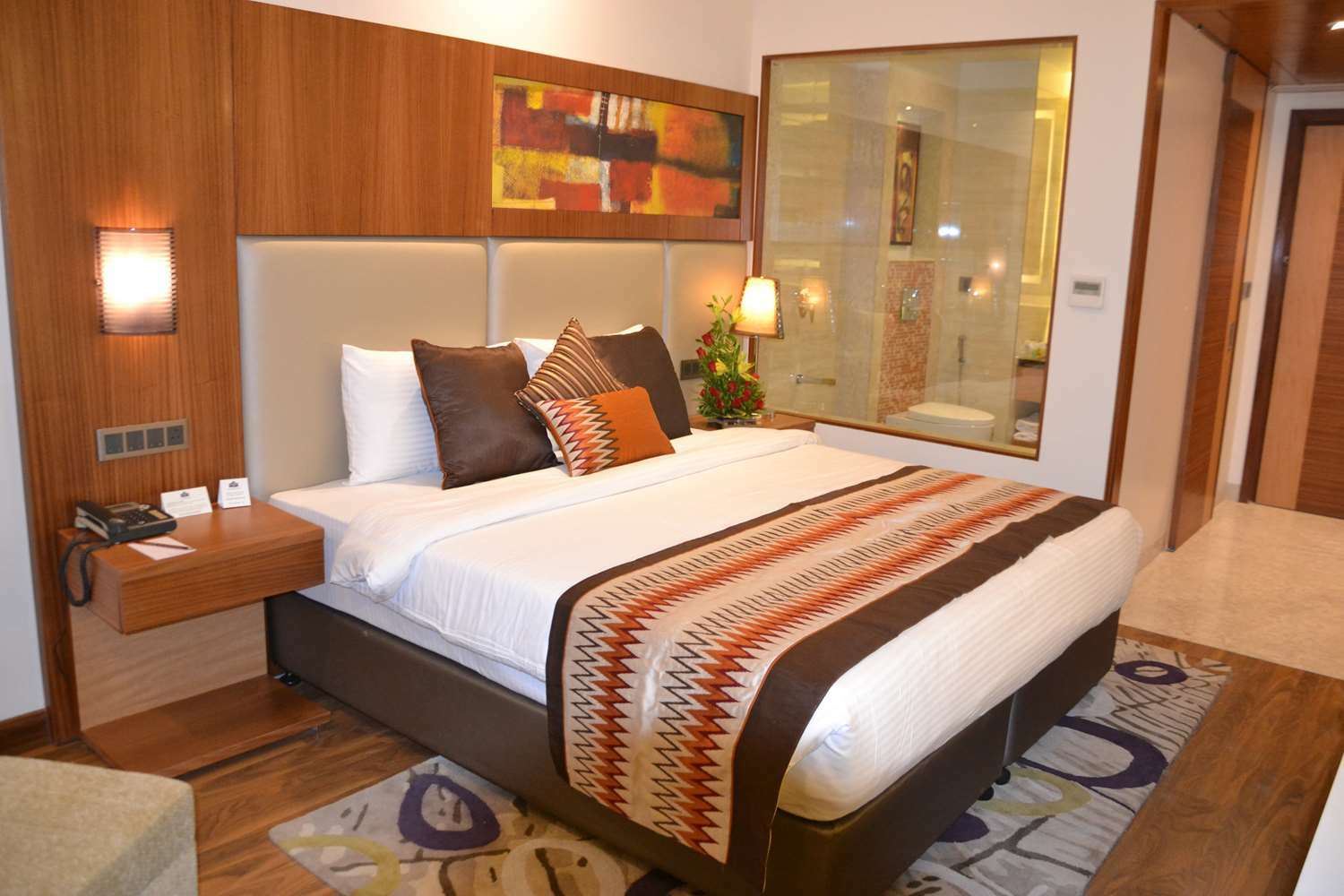 Surestay Plus Hotel By Best Western Indore Kamer foto