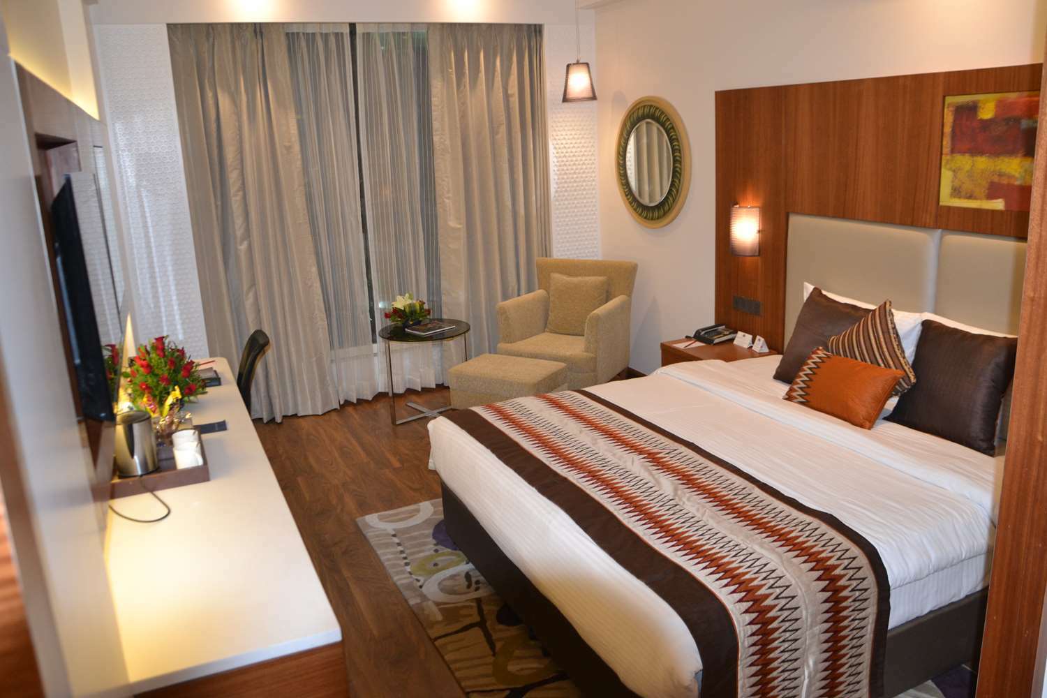 Surestay Plus Hotel By Best Western Indore Kamer foto